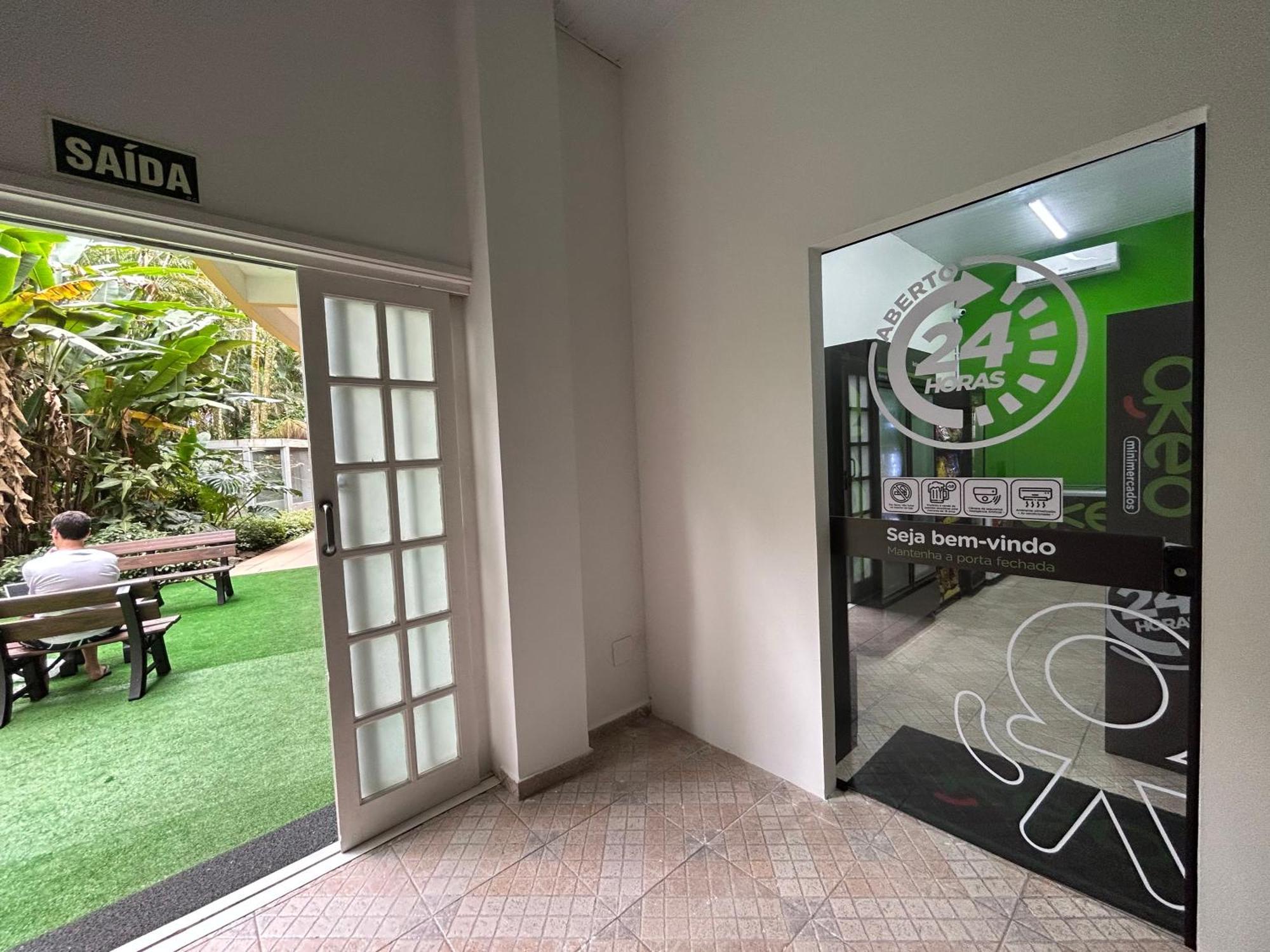 FABULOSO FLAT 225, TV com XBOX, Bertioga, Riviera de São Lourenço Apartamento Duplex inteiro, Adega, cozinha equipada completa serviço de hotelaria, limpeza e trocas diária de toalhas, bike, espaço instagramavel Riviera de Sao Lourenco Exterior foto